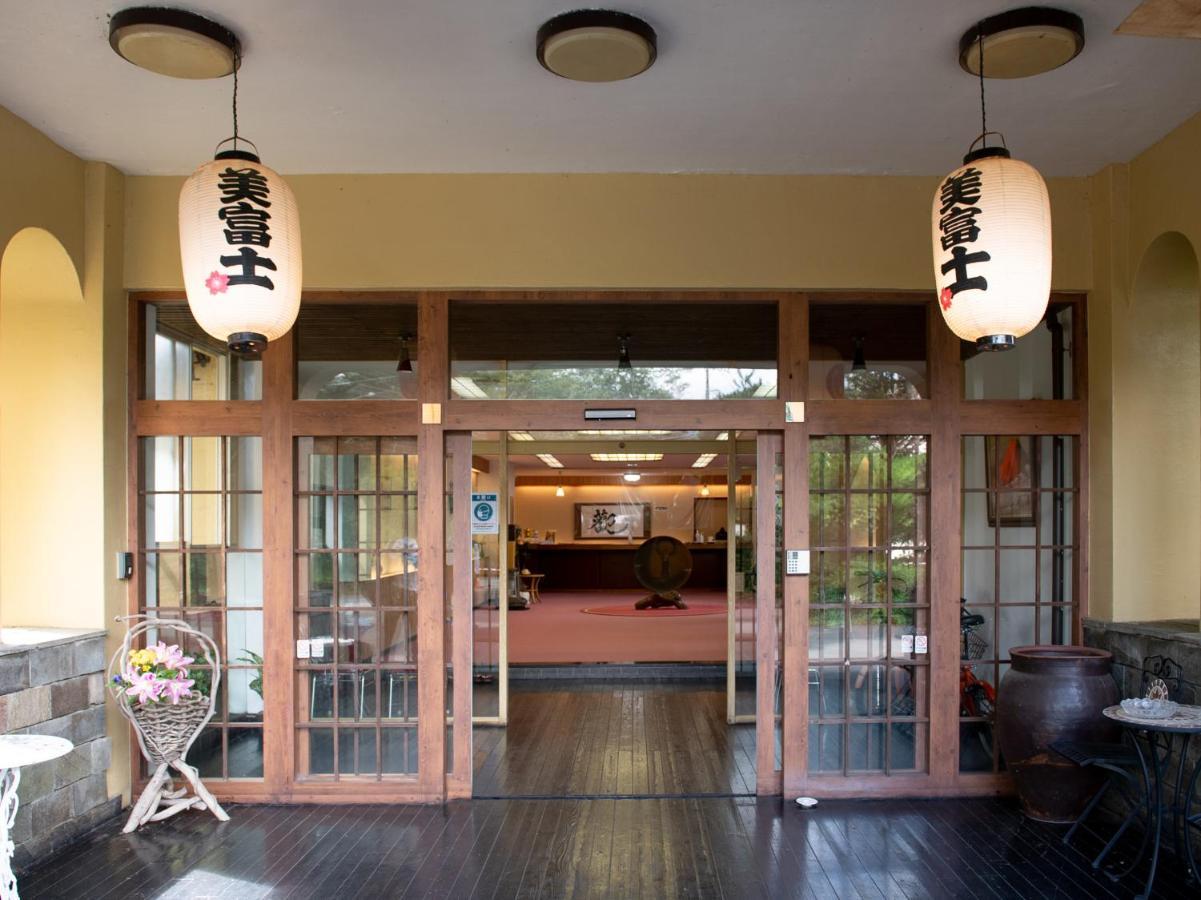 יאמאנאקאקו Oyo Hotel Mifuji מראה חיצוני תמונה